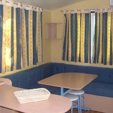 Mobilehomes In 21211 *